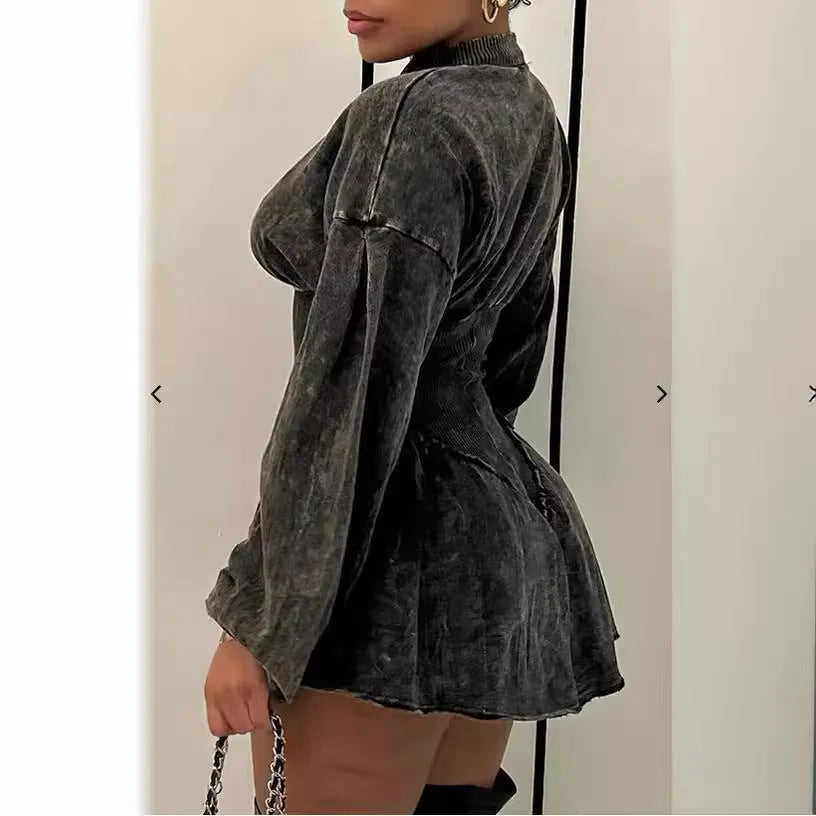 Grey digital print slim-fit dress with A-line skirt and long sleeves
