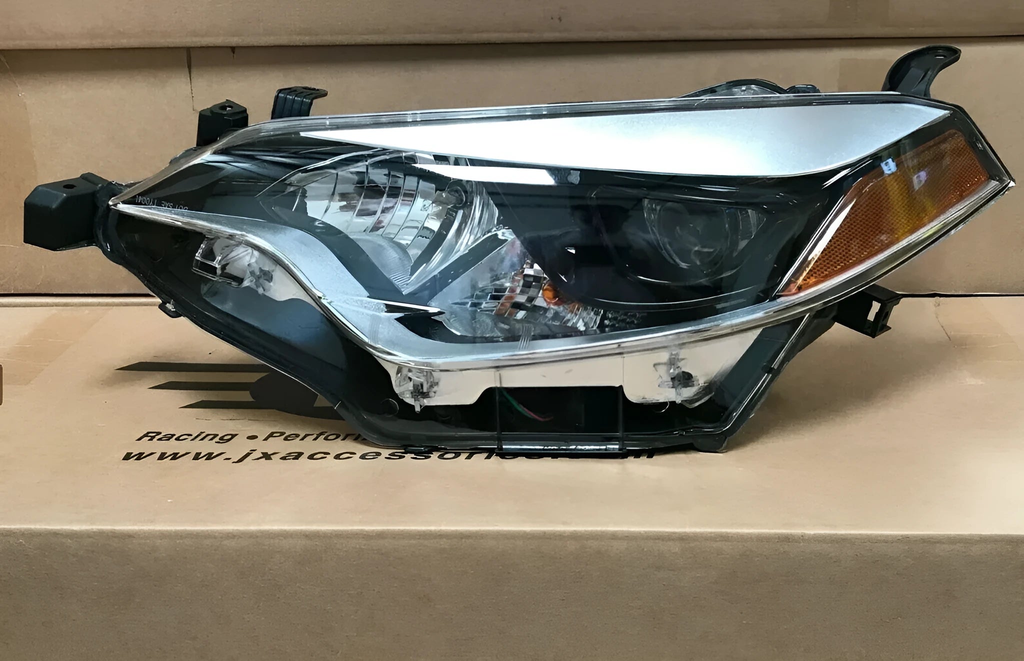 Halogen headlight assembly for 2014-2015 Toyota Corolla with model number 8111002E60