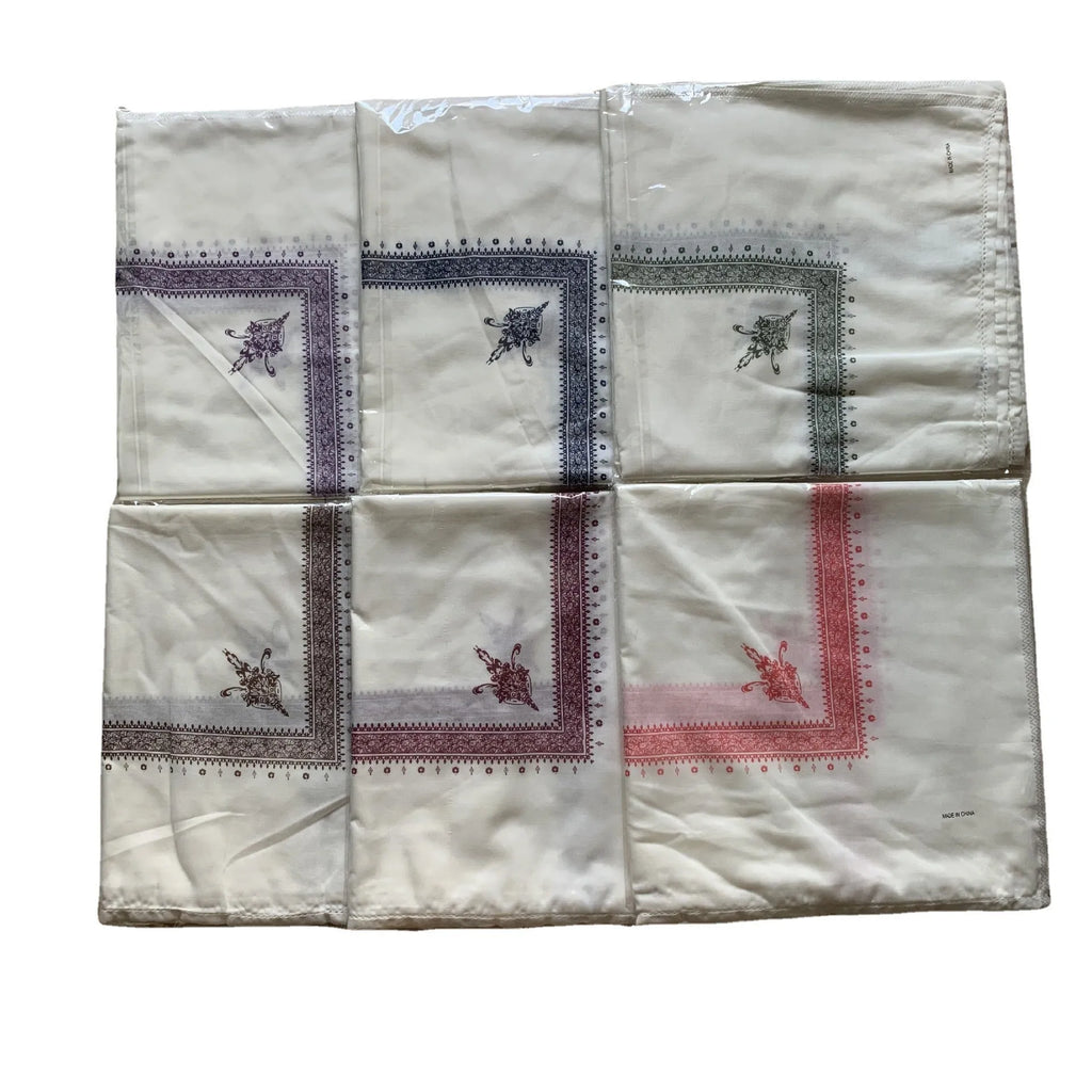 Printed square polyester scarf showing 138cm dimensions, suitable for men and women