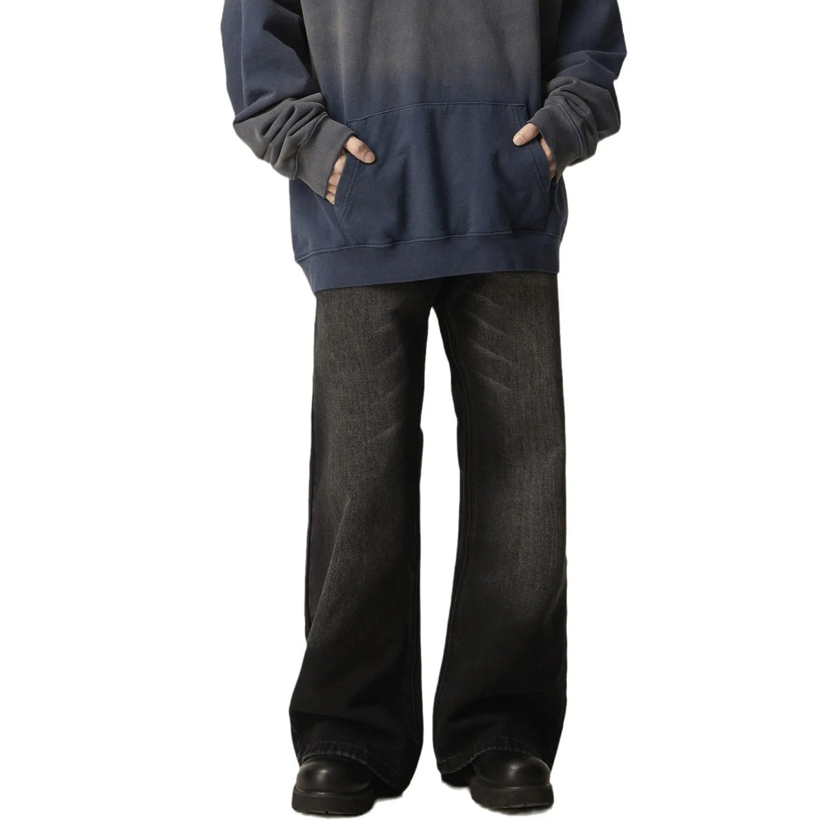 Black loose straight jeans with American retro styling and zipper fly closure