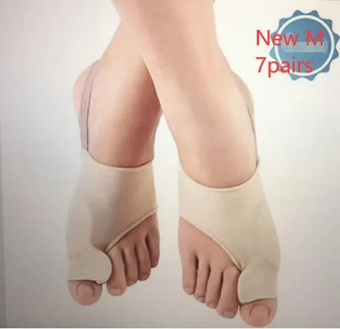Corrective toe socks with silicone gel bunion pad and toe separator in three sizes