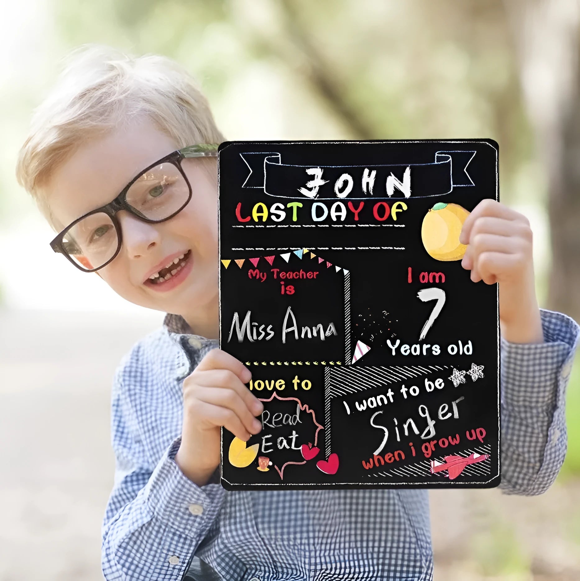 Wooden density plate blackboard ornament for first day of school, modern simplicity style.