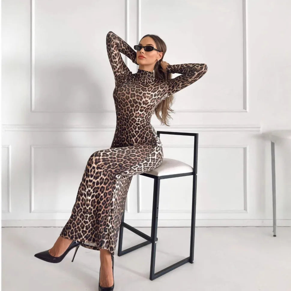 Leopard print stand collar long sleeve dress with high waist and hip skirt design