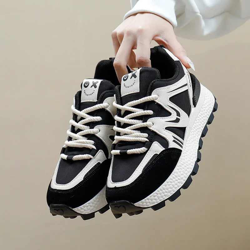 Women's solid colour platform sports casual shoes with round toe and lace-up fastening