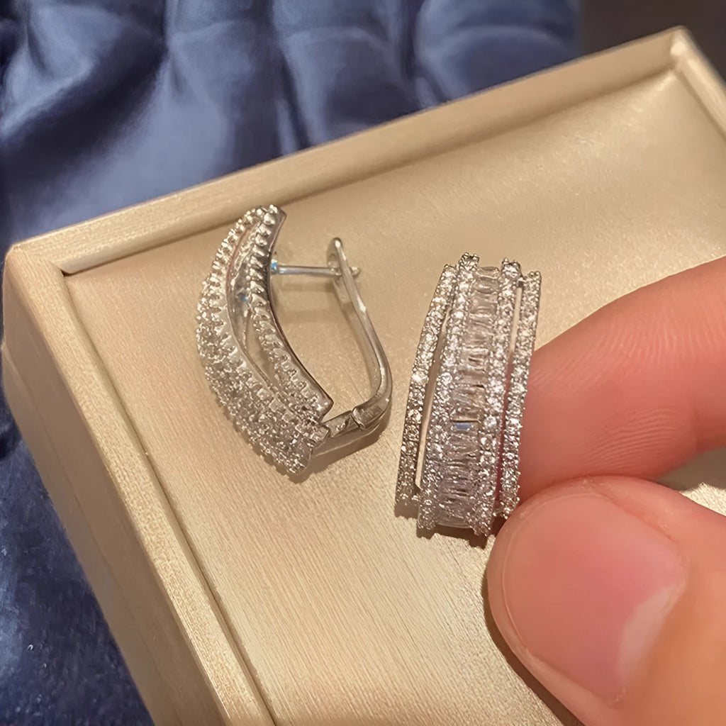Women's geometric stud earrings with white gold colour finish and inlaid zircon stones