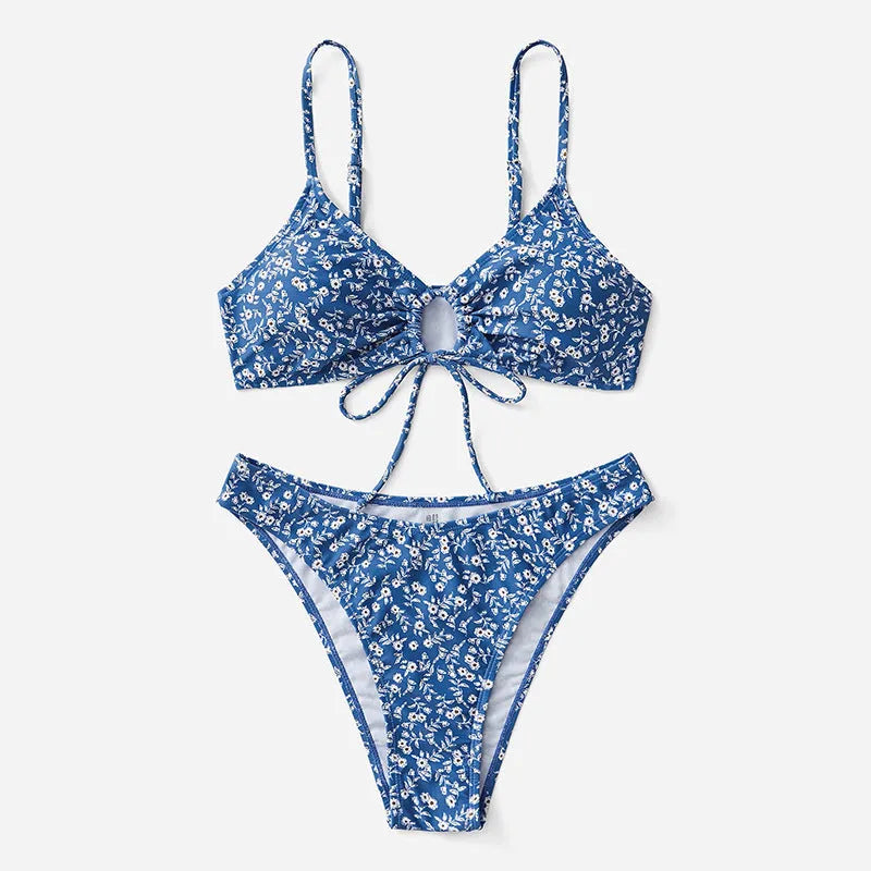 Blue three-piece swimsuit set without underwire including top and shorts