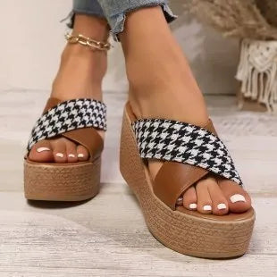 Brown plaid wedge sandals with cross leopard pattern and rubber sole