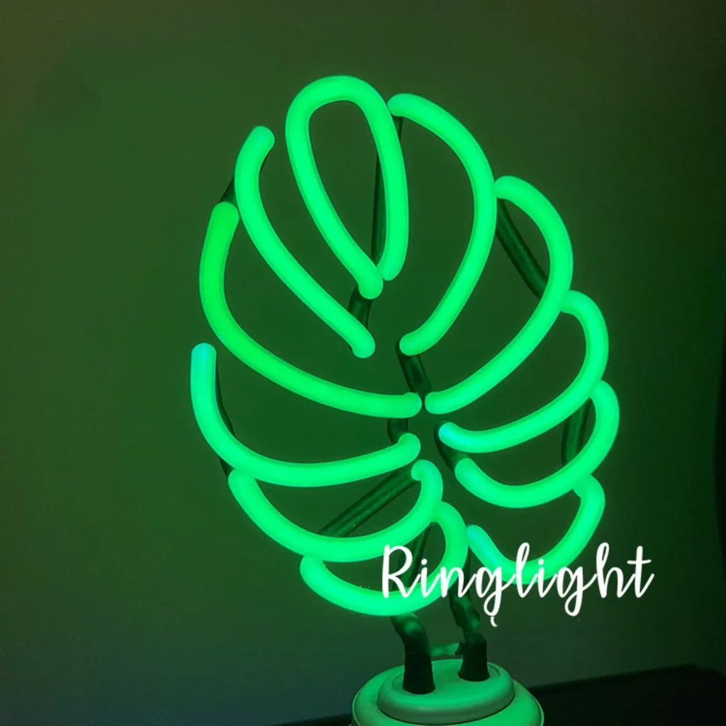 Minimalist bamboo shape desktop lamp with white tube and green light
