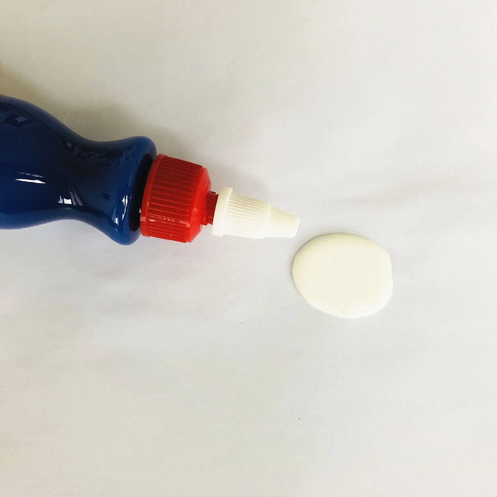Automotive scratch repair agent bottle with dedicated wiping tool for car surface imperfections