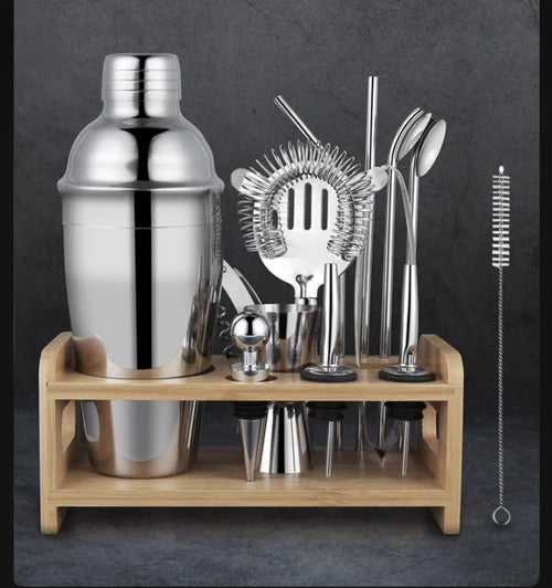 23-piece stainless steel cocktail set with European-style acrylic design for home bar