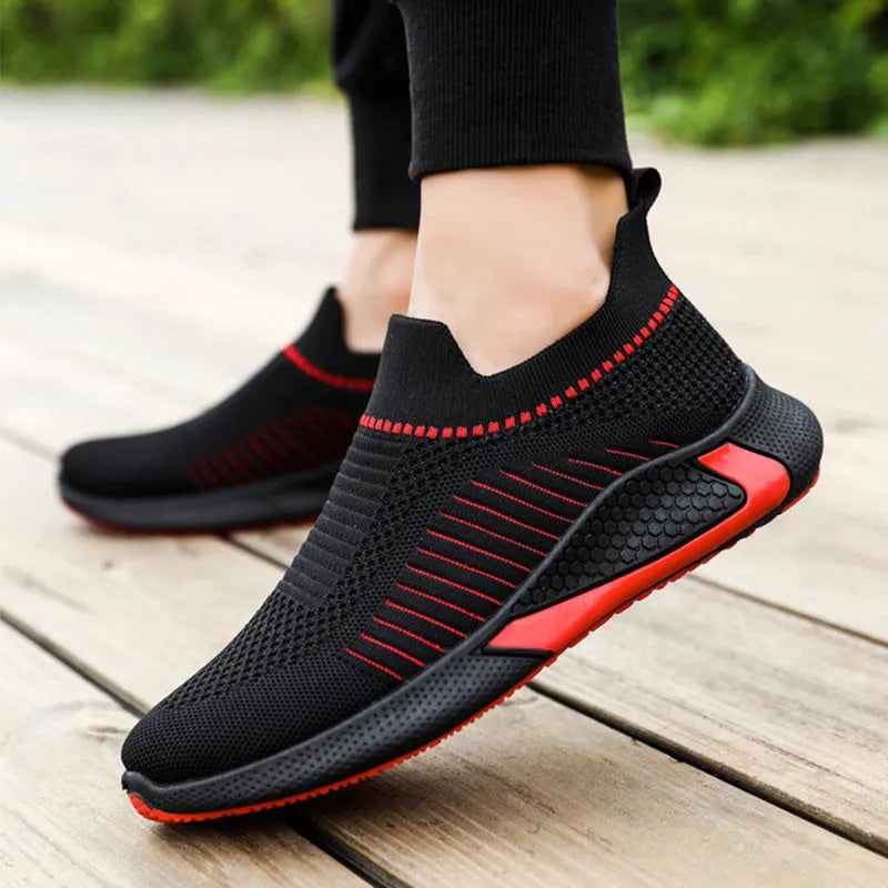 Men's flyknit mesh sneakers with striped design and plastic sole in black and white
