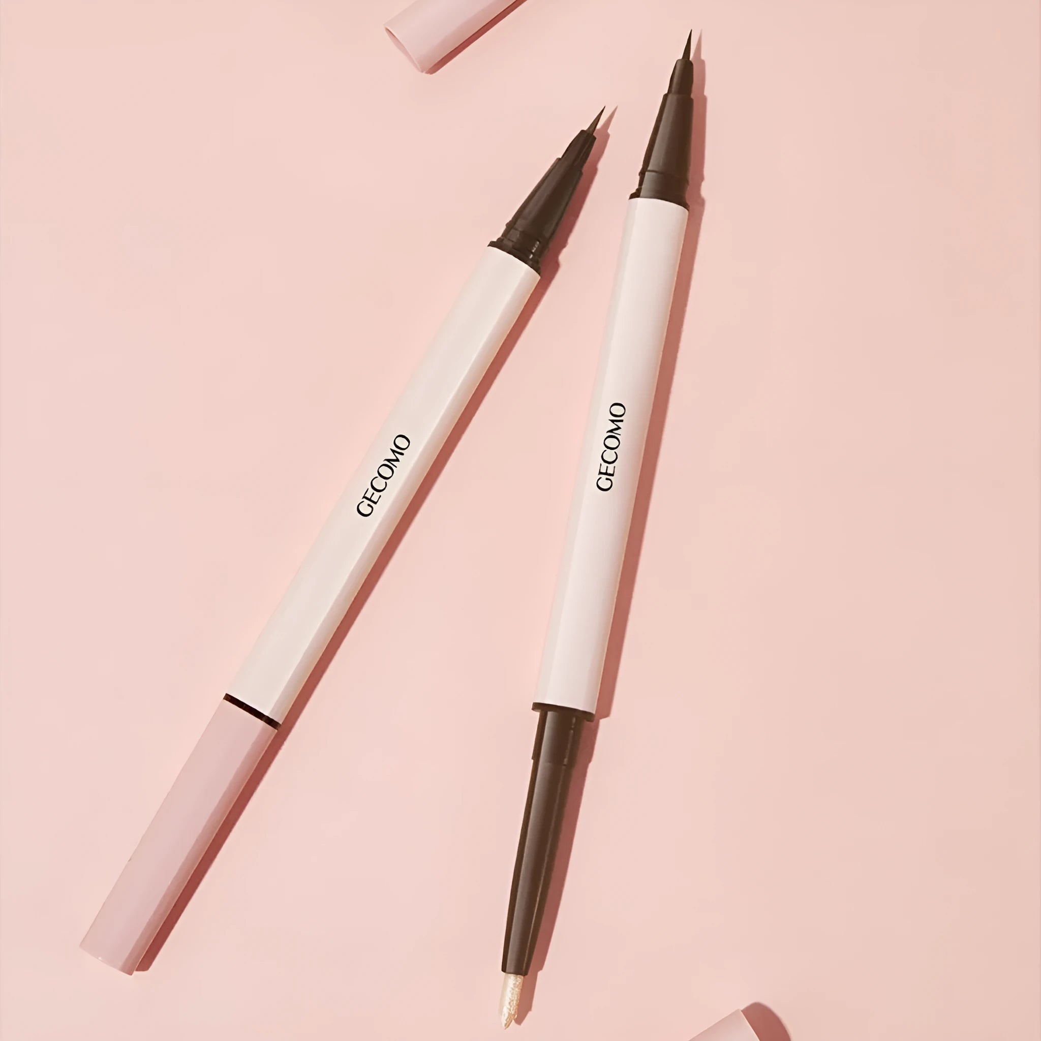 Stereoscopic Star Eyes Double Headed Silkworm Pen liquid eyeliner in pearlescent finish.