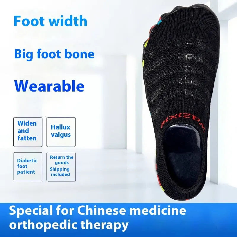 Men's camouflage water shoes with Flyknit upper and rubber sole for beach and swimming