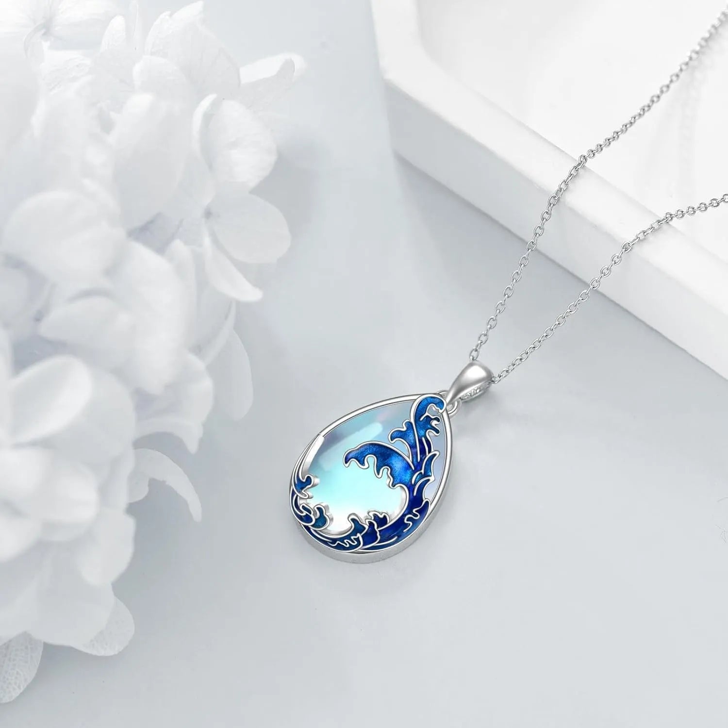 Moonstone blue heart-shaped alloy pendant necklace for women on chain