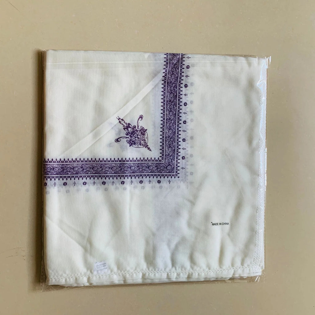 Printed square polyester scarf showing 138cm dimensions, suitable for men and women