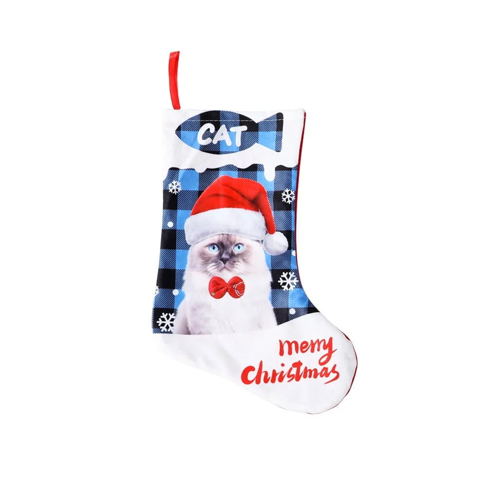 Cloth Christmas decoration with printed puppy or cat design in plaid pattern measuring 26x36cm