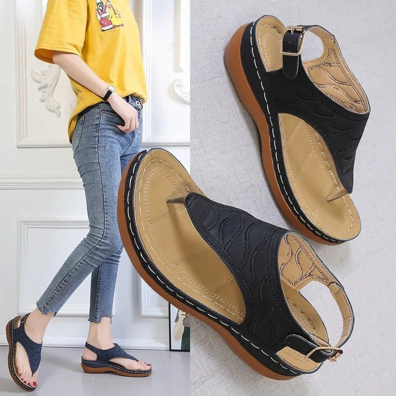 Women's casual wedge sandals with adjustable strap and solid colour artificial PU upper