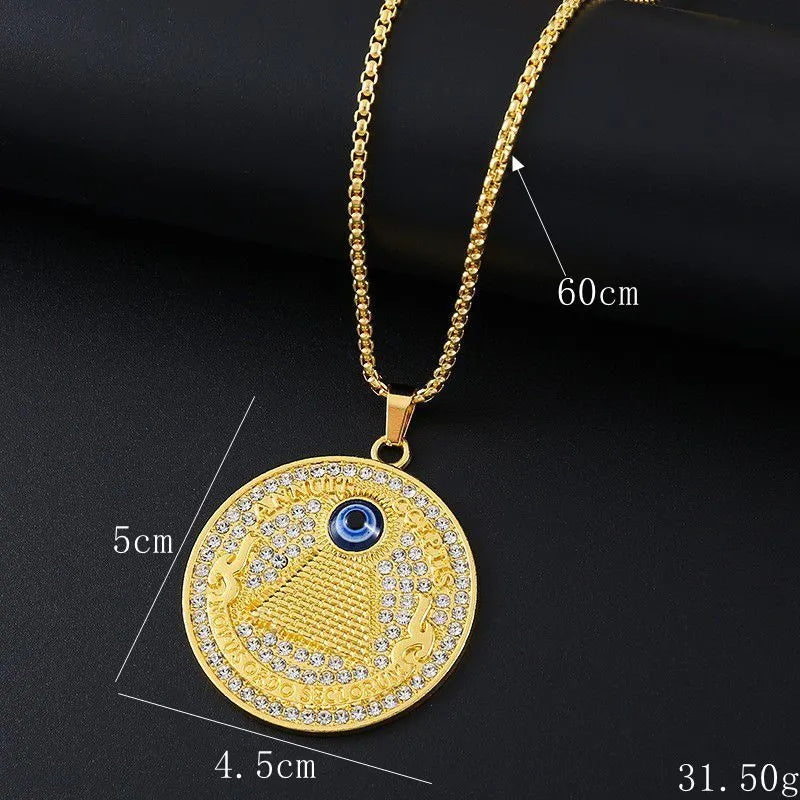 Gold-coloured geometric women's necklace with inlaid zircon detail on alloy pendant.
