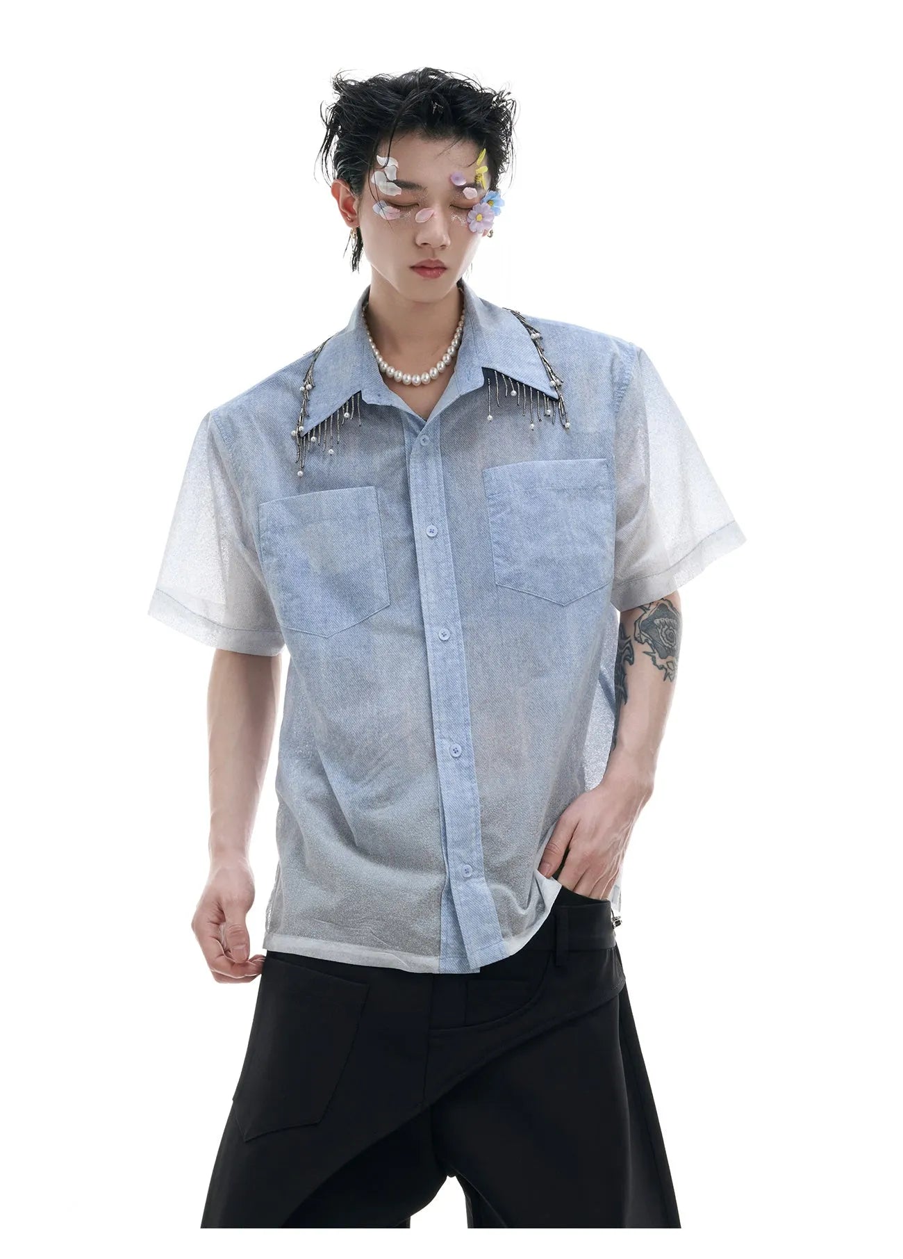 Men's blue and white gradient loose fit short sleeve shirt with quilted details