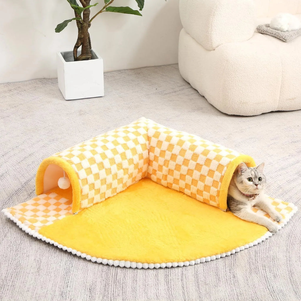 Fan-shaped plush pet bed with tunnel in coffee or yellow, XL size 80x80x20cm with anti-slip bottom