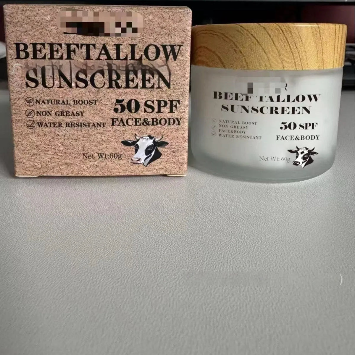 60g tub of Beef Twill Protective Cream, a waterproof and non-greasy barrier cream for hands and skin.