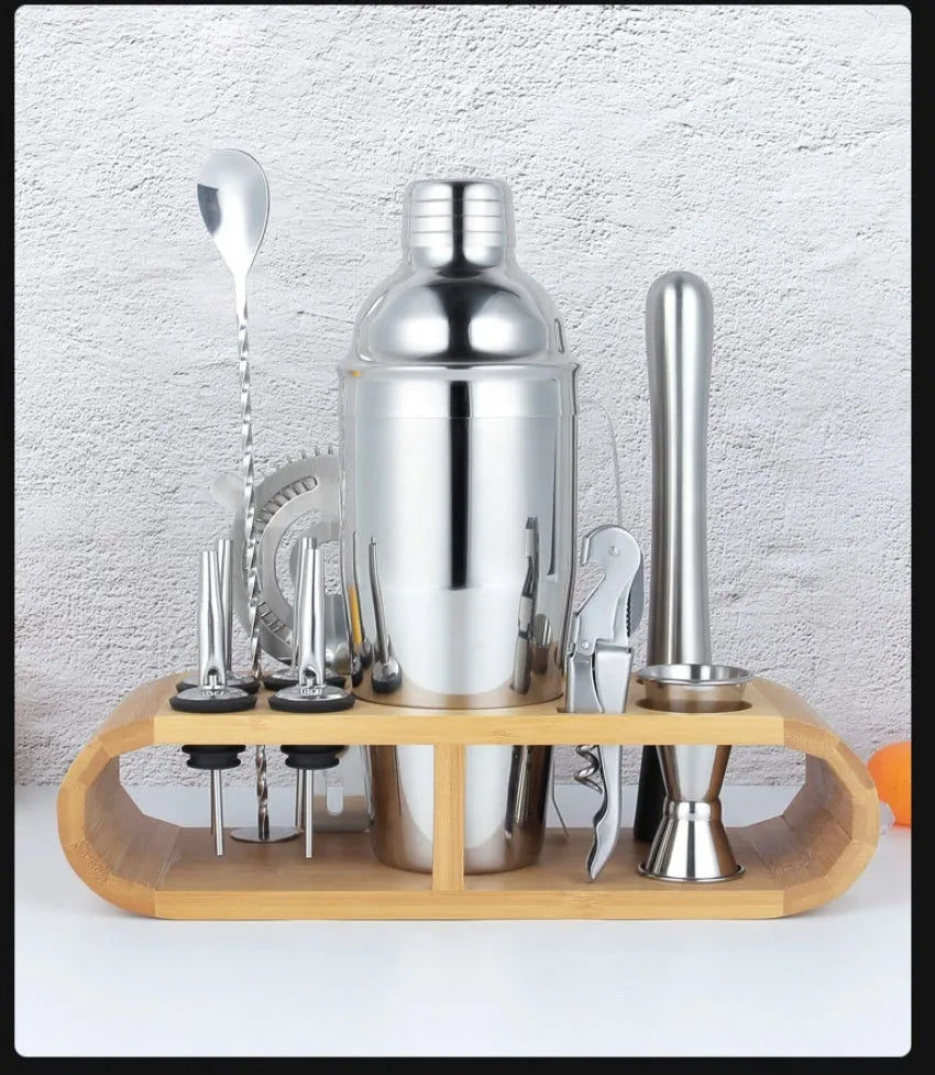 23-piece stainless steel cocktail set with European-style acrylic design for home bar