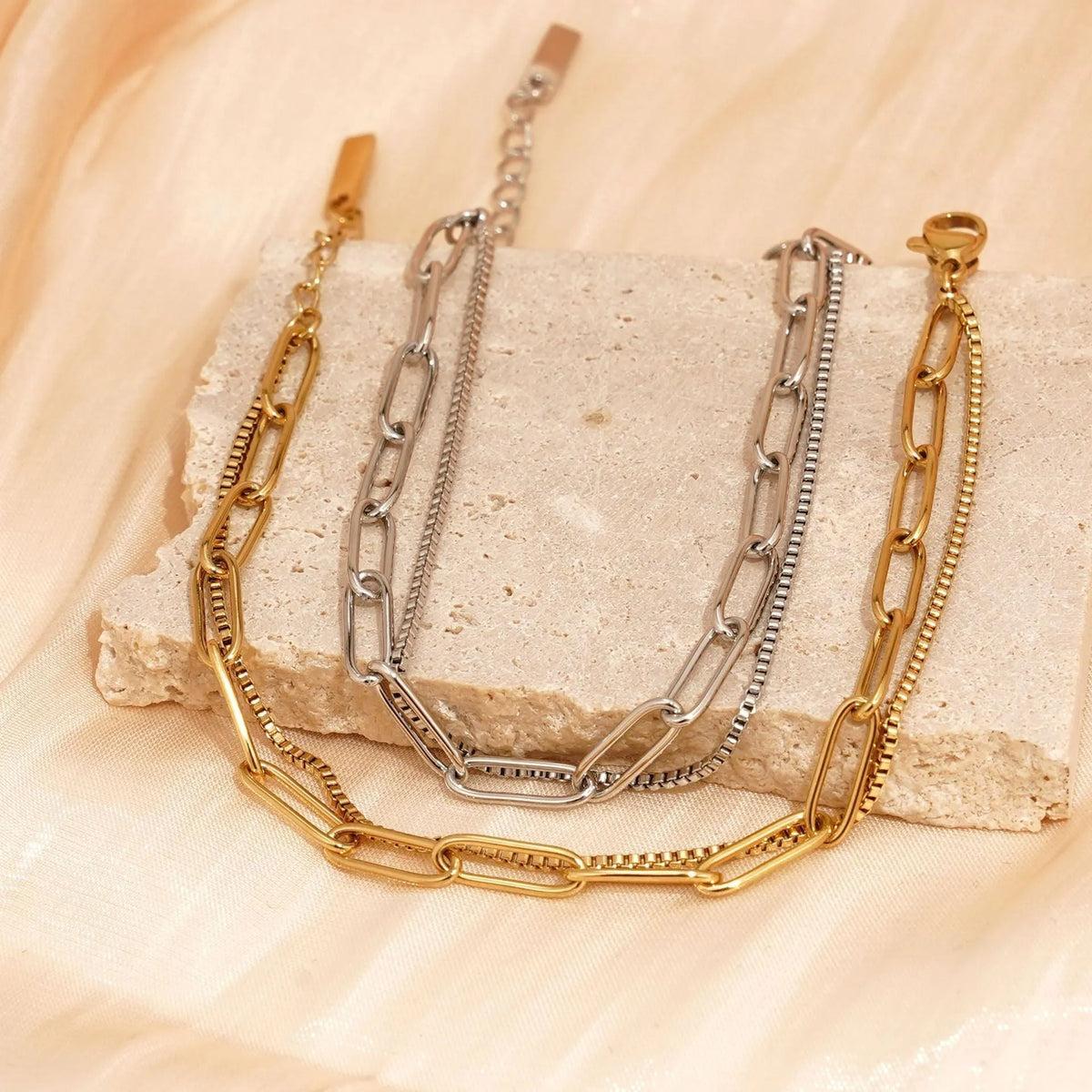 Double layer geometric women's bracelet in gold or silver electroplated stainless steel
