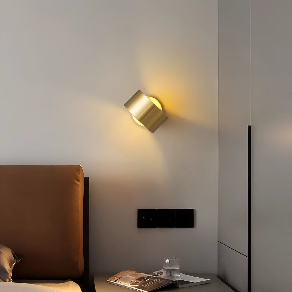 Modern copper wall lamp in gold or black finish for living room with 220V UK voltage