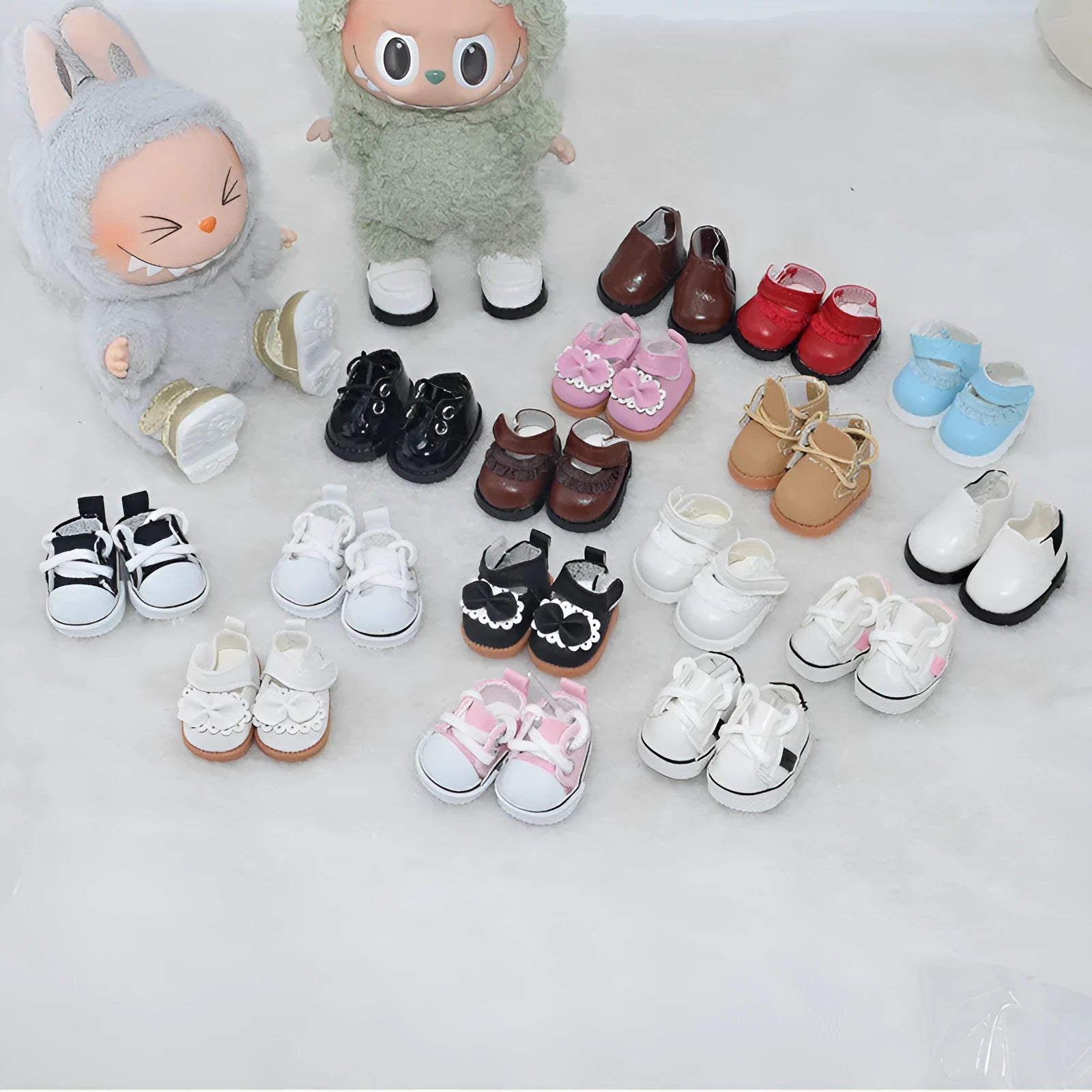 Doll replacement shoes for 17cm figures in multiple styles and colours