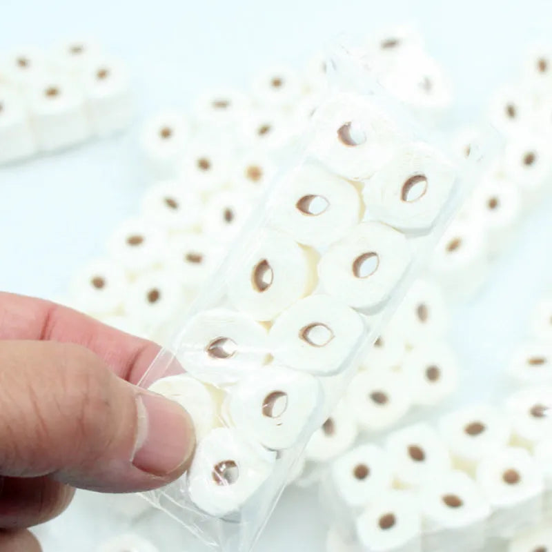 Miniature simulated tissue roll paper model measuring 30x15x80mm for children's educational play