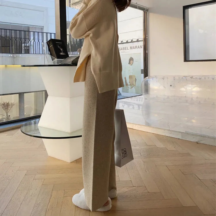 Women's knitted wide-leg trousers in cream white with high waist and straight-leg cut