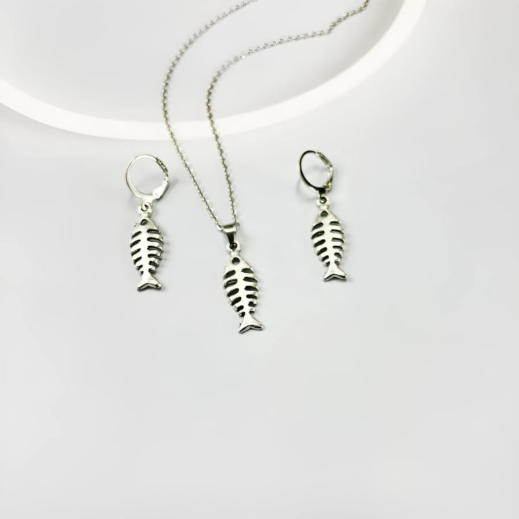 Fishbone pendant necklace with O-shaped chain and matching earrings in retro alloy jewellery set