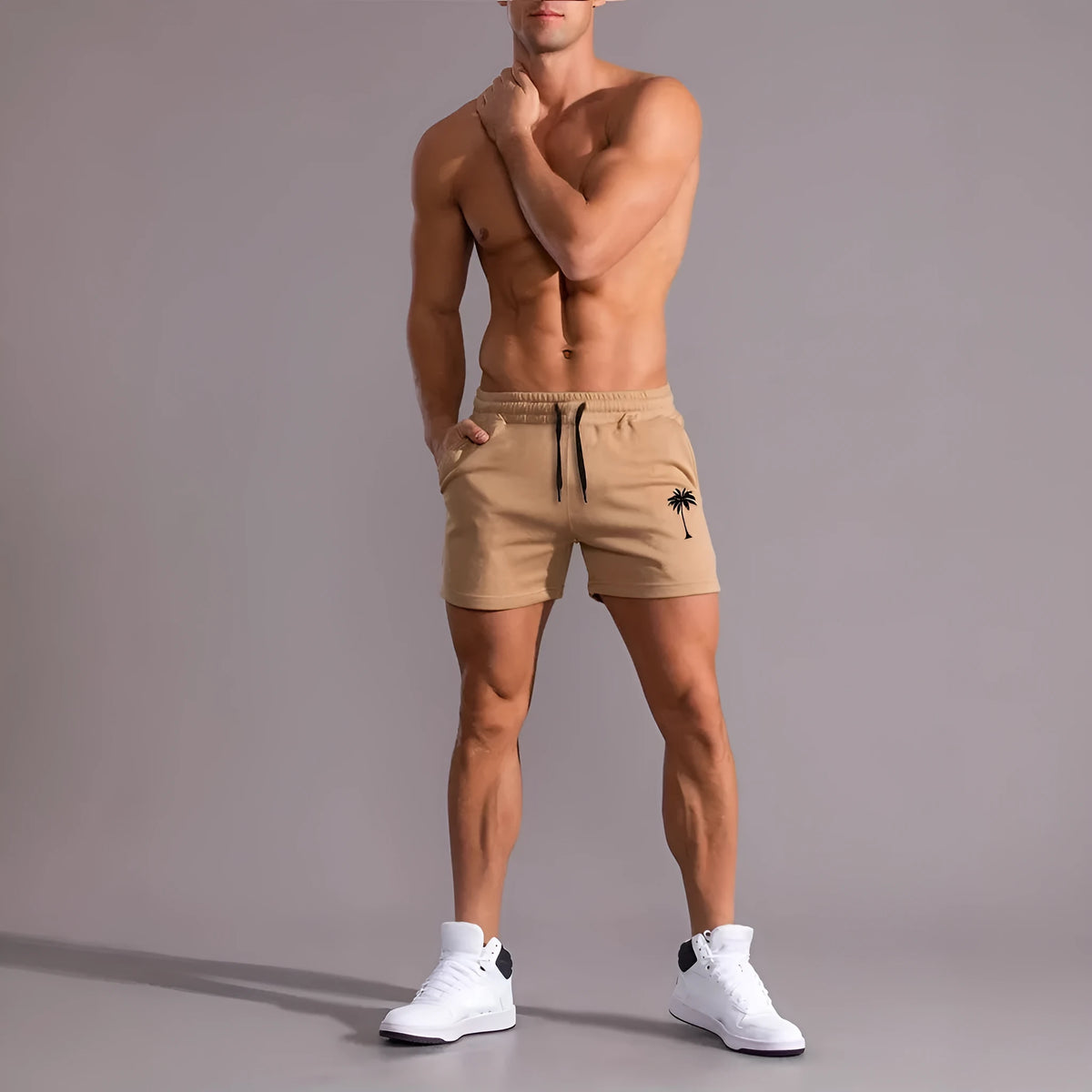 Men's khaki coconut print sports shorts with straight leg and micro-elastic polyester fabric