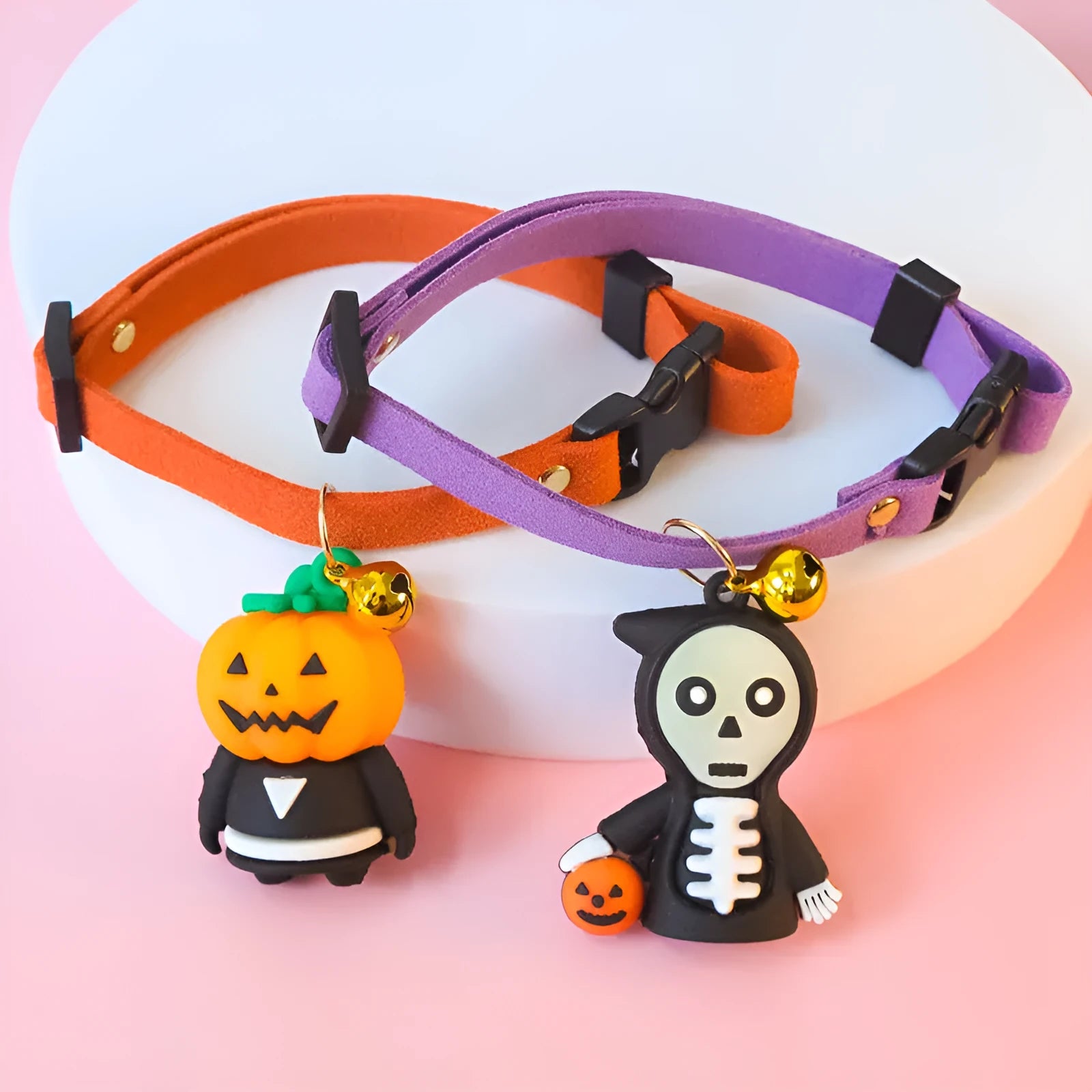 Halloween dog collar decoration in polyester with cartoon Pumpkin Man, luminous brat, and luminous skull designs.