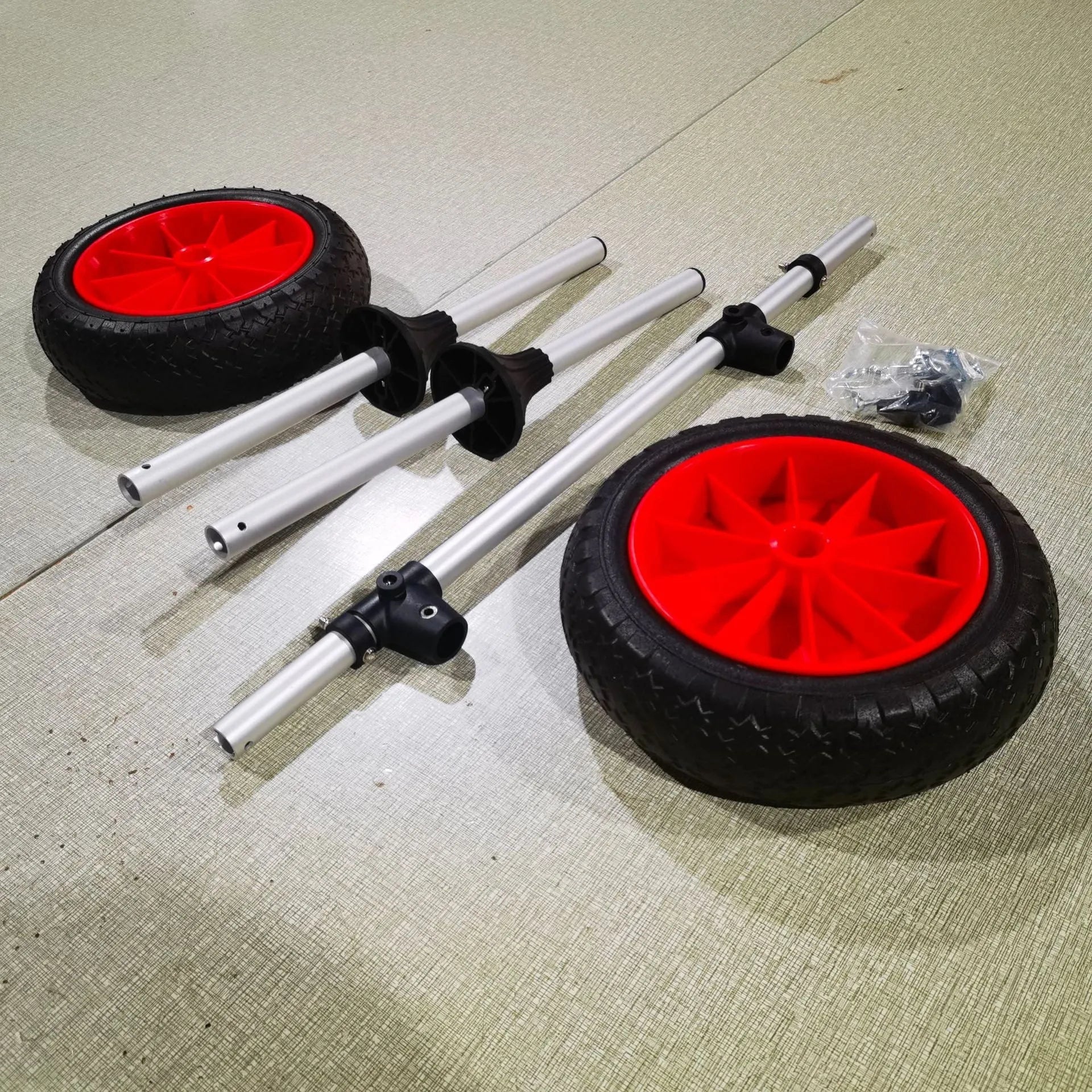 Foldable aluminium kayak beach trailer with upright pole platform for transporting open kayaks on sand