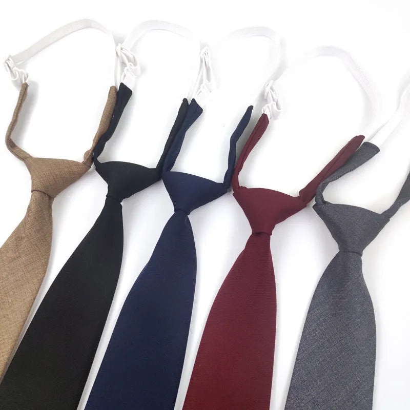 Navy blue cotton men's bow tie with arrow style adjustment measuring 35x7cm for formal suits