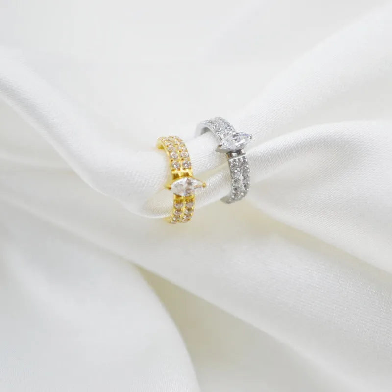 Heart-shaped zircon diamond earrings in gold and silver colours with 316 titanium steel construction