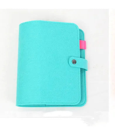 Felt loose leaf notebook in A5 and A6 with chemical fibre felt cover and Daolin paper pages, shown in red, green, dark grey, emerald green, pink and light grey