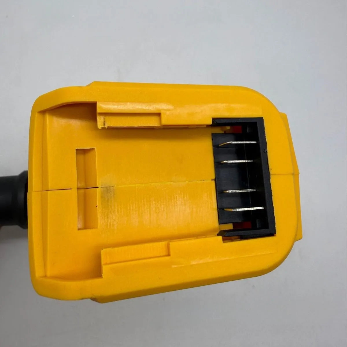 Lithium battery brush air exhauster for dust cleaning and snow removal with bare metal head