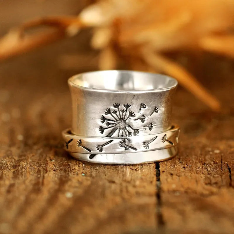 Silver electroplated flower fashion ring in alloy, available in sizes 7 through 11.