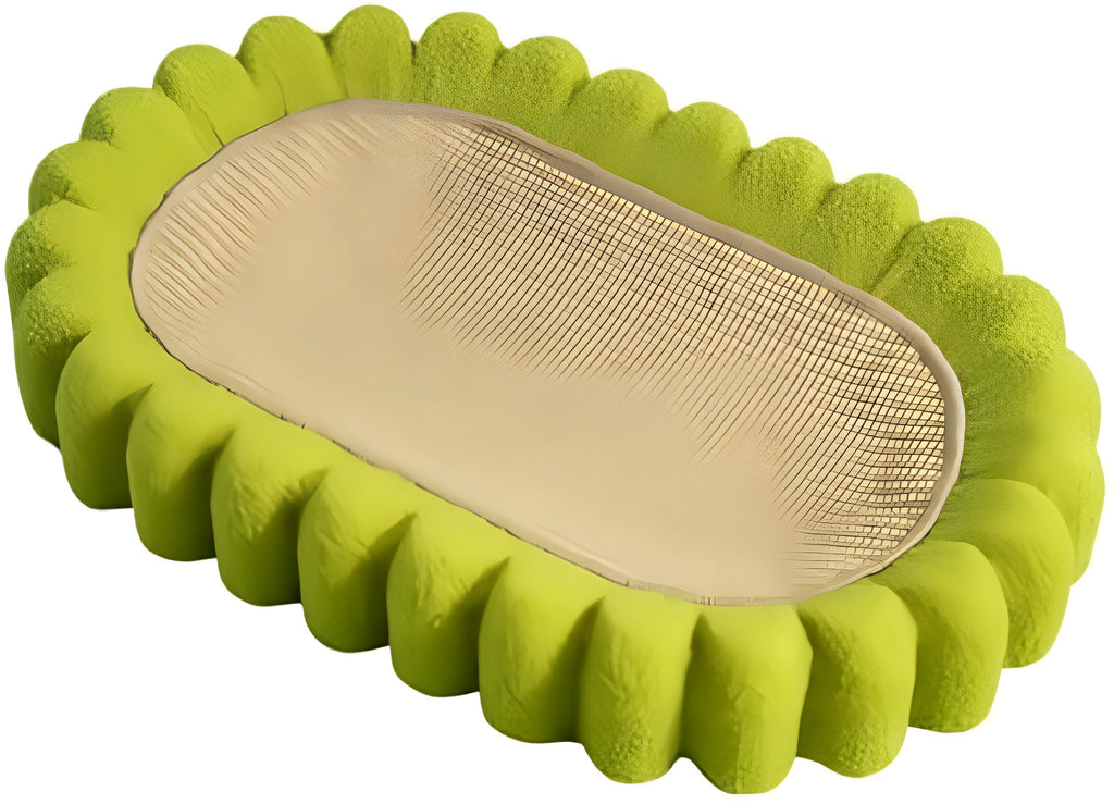 Green oval sisal cat scratching pad and lounge bed measuring 65cm long.